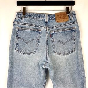 •VINTAGE• Levi’s 1990 90s High Rise Mom Jeans